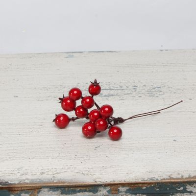 Berry Bunch RED Weather Resistant 10 stems in bunch