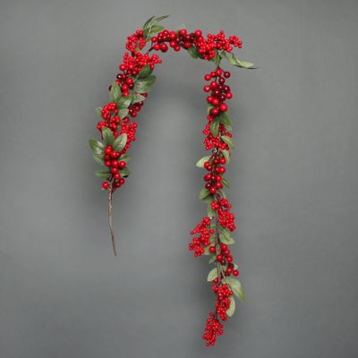 Red berry and leaves Garland 150cm