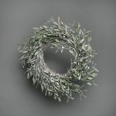 Misletoe frosted wreath