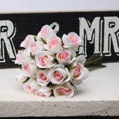 Blenheim Bridesmaid Bouquet Light Pink (16 Heads)