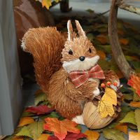 Squirrel with acorn 27x12x22cm