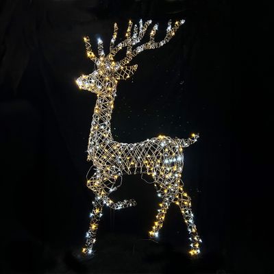 Rattan Stag lifting leg Brown Warm wht-wht LED Flashing H150cm mains powered we