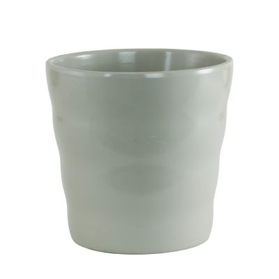 Light grey ceramic wavy design