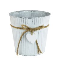 Whit Washed Bucket Rope with Heart detail