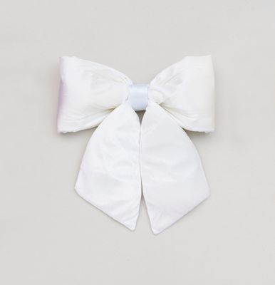 28cm Plush Bow Decoration Cream